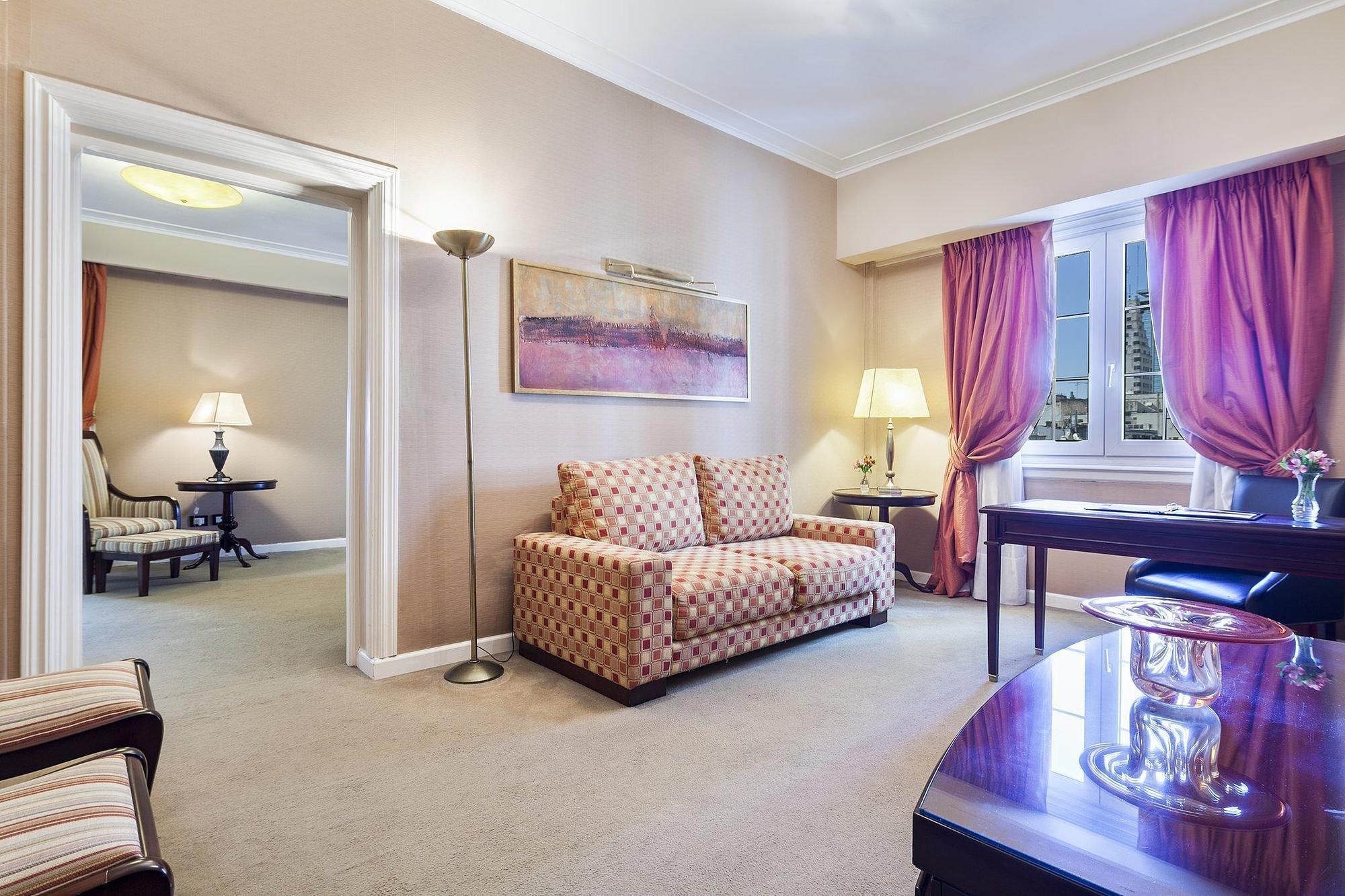 Claridge Hotel Buenos Aires Exterior photo A suite at the hotel